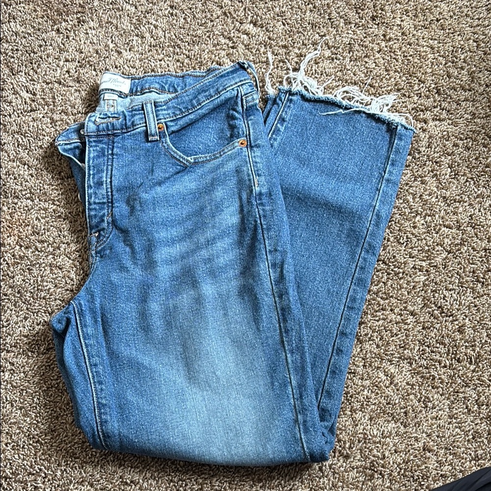 Universal Thread Blue Straight Leg Jeans
